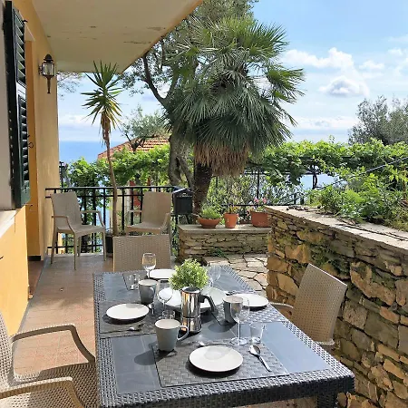 House Levante By World Pieve Ligure